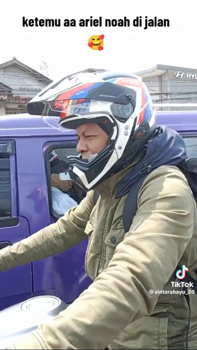 Ariel pulang ke Jakarta naik motor (tiktok.com/sintarahayu_20)