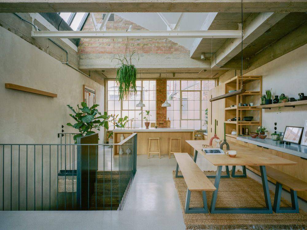 inspirasi rumah dari warehouse (dezeen.com/Lorenzo Zandri)