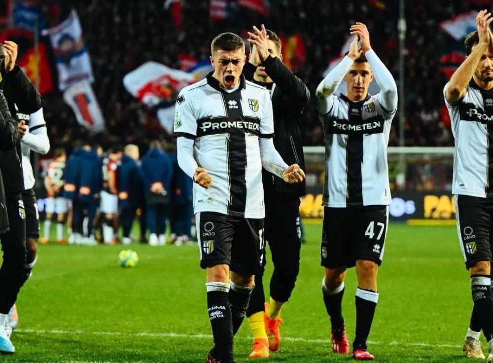 Pemain Parma saat merayakan kemenangan. (instagram.com/parmacalcio1913)