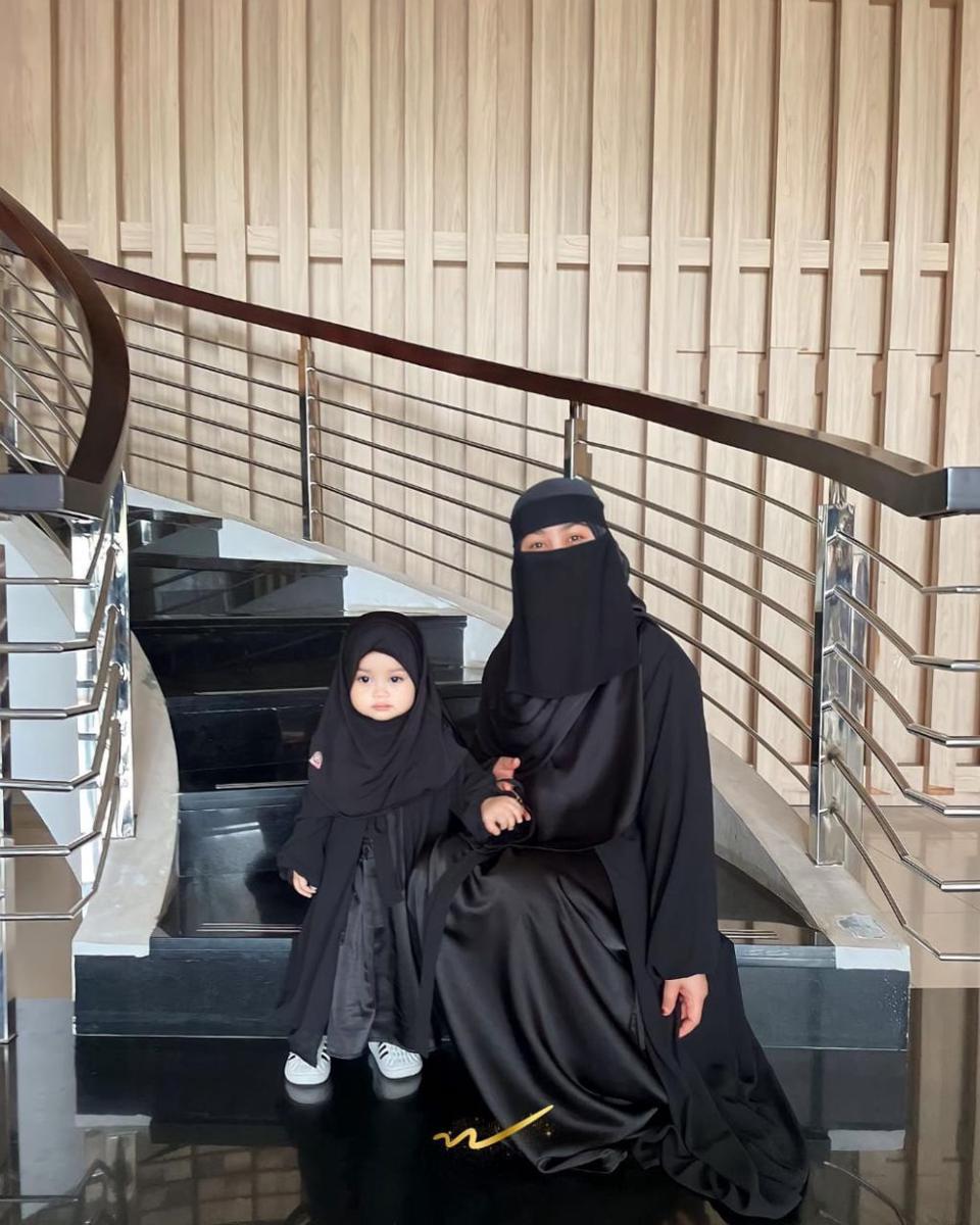 potret keluarga Natta Reza (instagram.com/wardahmaulinacom)