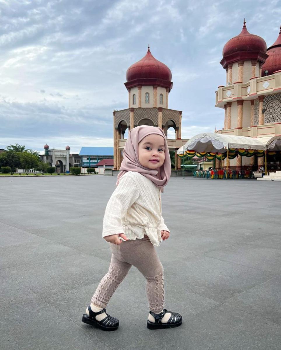 potret keluarga Natta Reza (instagram.com/zakiaxh)