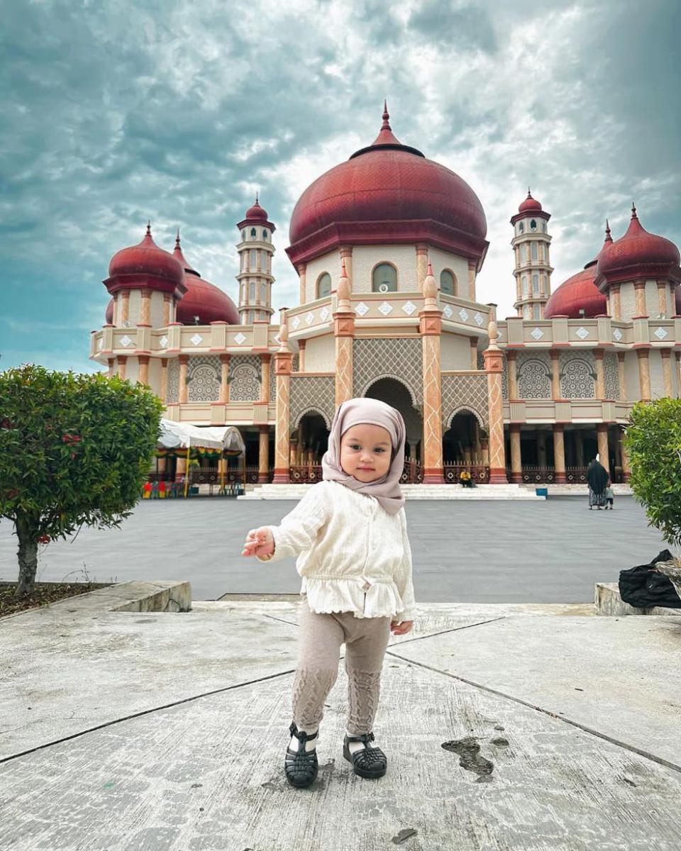 potret keluarga Natta Reza (instagram.com/zakiaxh)