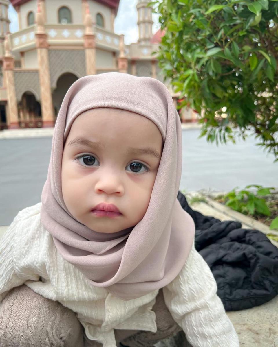 potret keluarga Natta Reza (instagram.com/zakiaxh)
