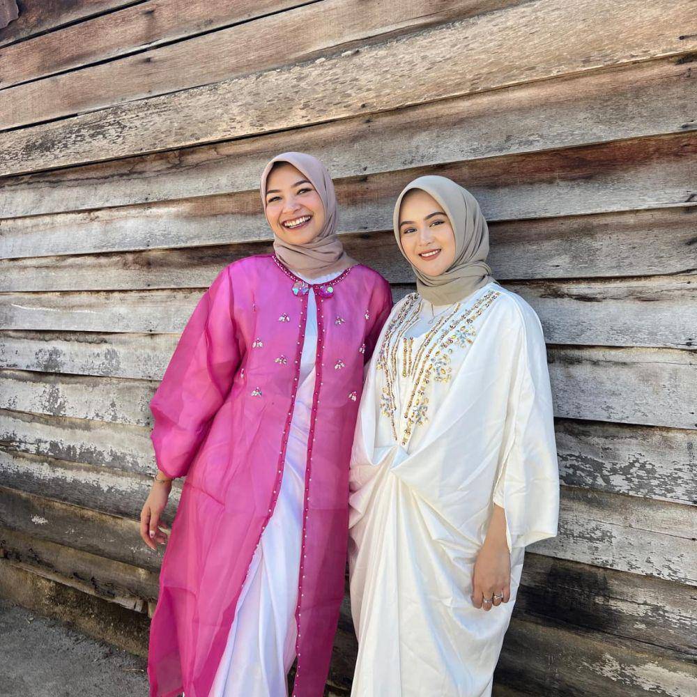 potret Alifhia Fitri dan keluarga (instagram.com/alifhiafitri)