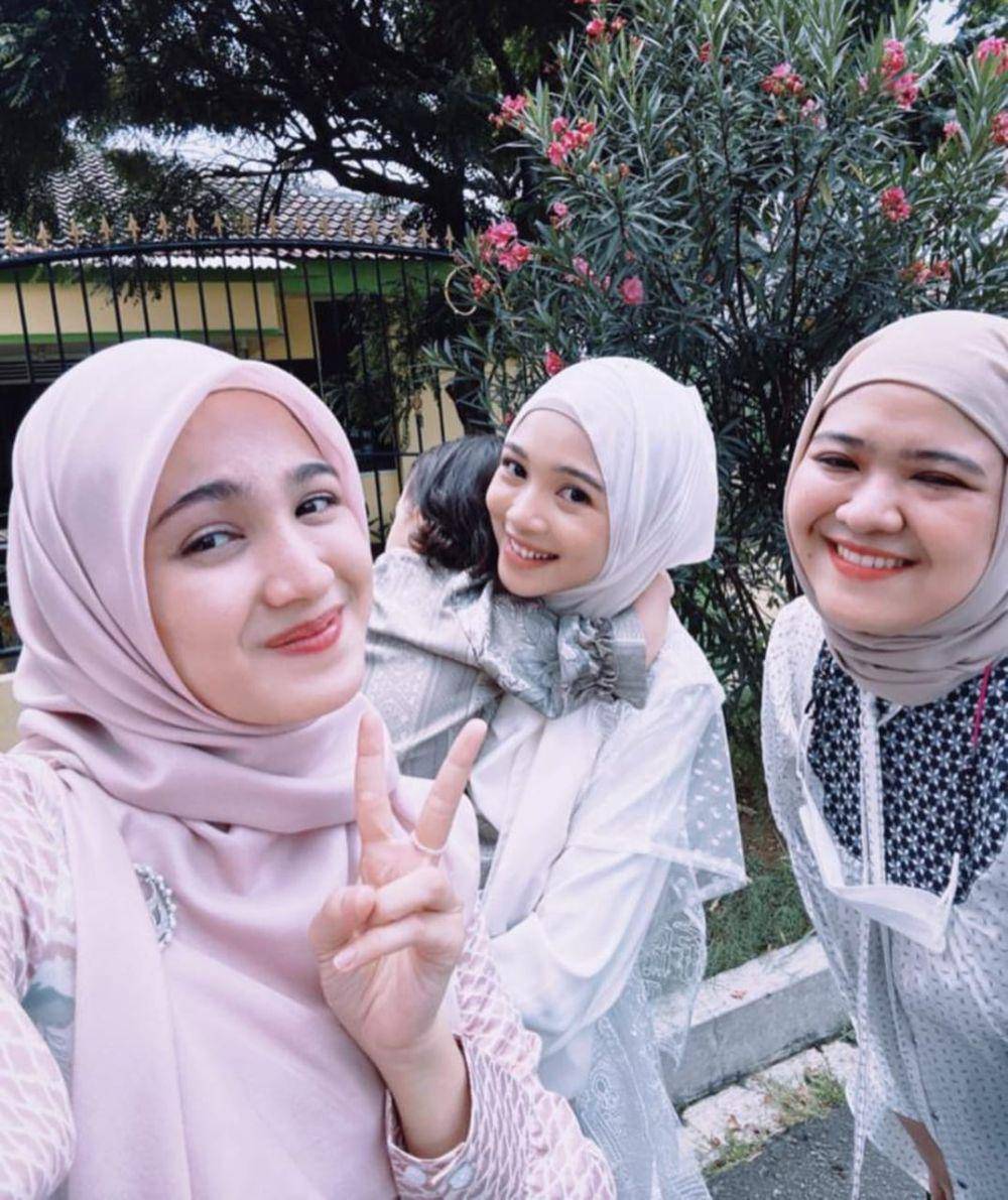 potret keluarga Cut Syifa (instagram.com/cutsyifaa)