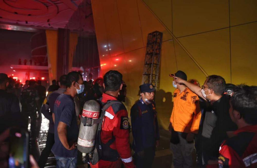 Kebakaran di Trans Studio Mall Makassar, Sulawesi Selatan (Sulsel), Senin (24/4/2023)/Istimewa