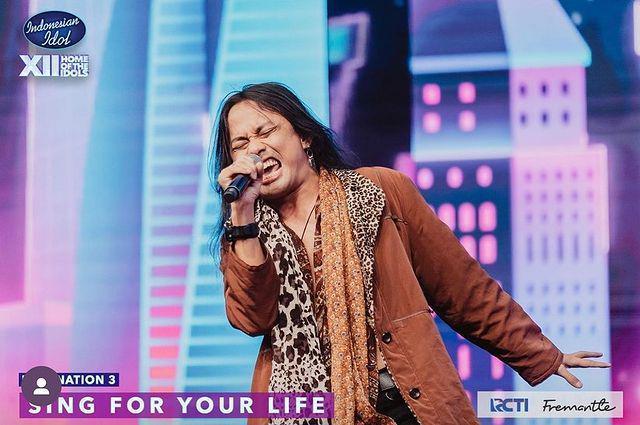 9 Potret Penampilan Nayl di Spektakuler Show Indonesian Idol 2023