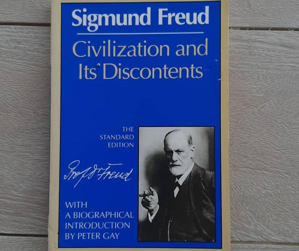 Buku Civilization and Its Discontents (instagram.com/bestbookdeals.lb)