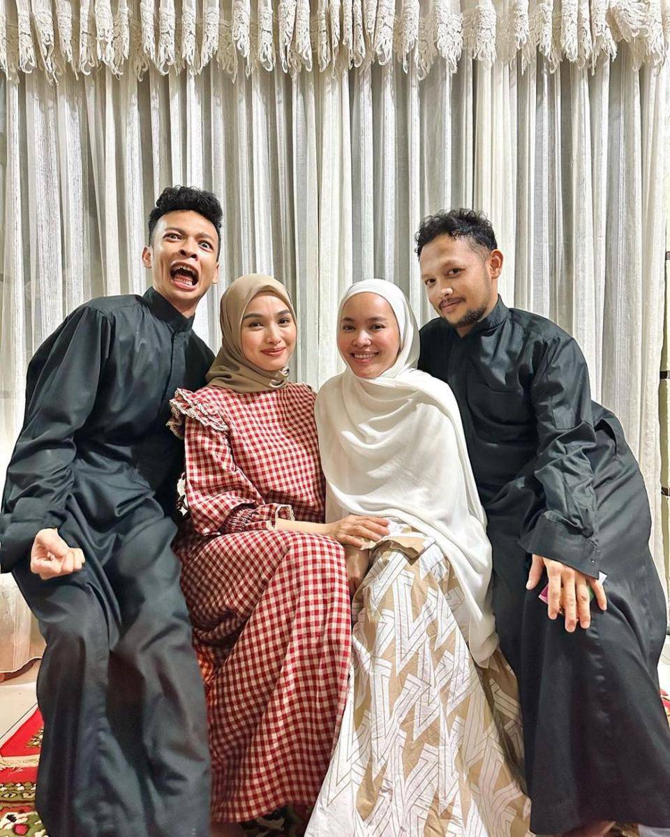 Tya Arifin Lebaran di Indonesia (instagram.com/fitriarifinfw)