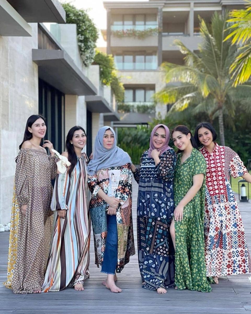 potret keluarga Nagita Slavina (instagram.com/rieta_amilia)