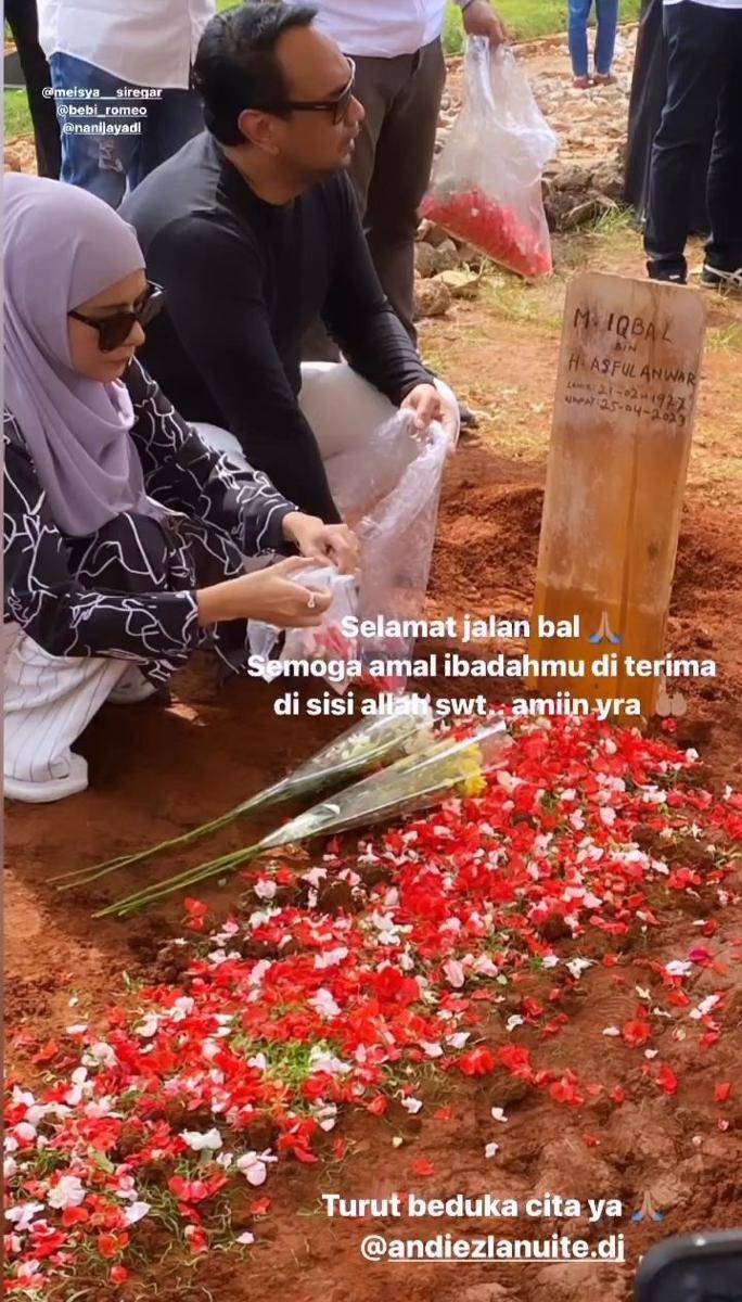 potret artis di pemakaman Iqbal Pakula (instagram.com/markonengjtown)