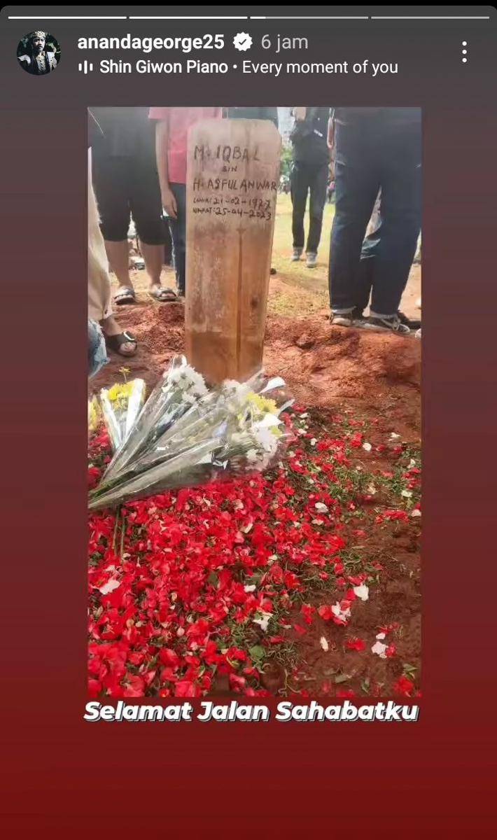 potret artis di pemakaman Iqbal Pakula (instagram.com/anandageorge25)