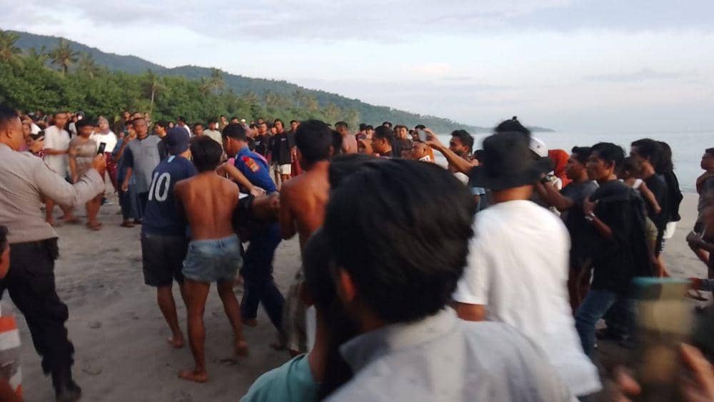 Libur Lebaran, 2 Remaja Tewas Terseret Ombak di Pantai Setangi Lombok