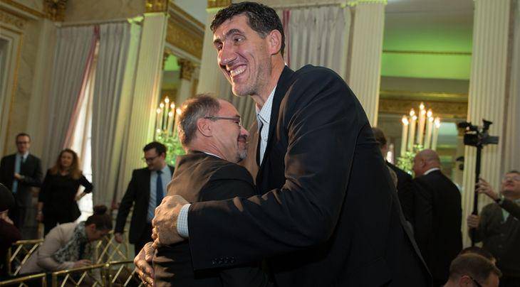 Gheorghe Muresan (fiba.basketball)