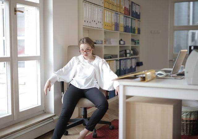Ilustrasi wanita sombong (pexels.com/Andrea Piacquadio)