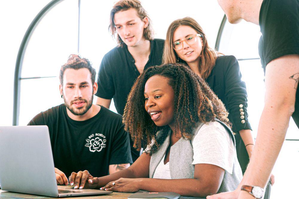 6 Strategi Networking di Usia 20-an, Efektif!