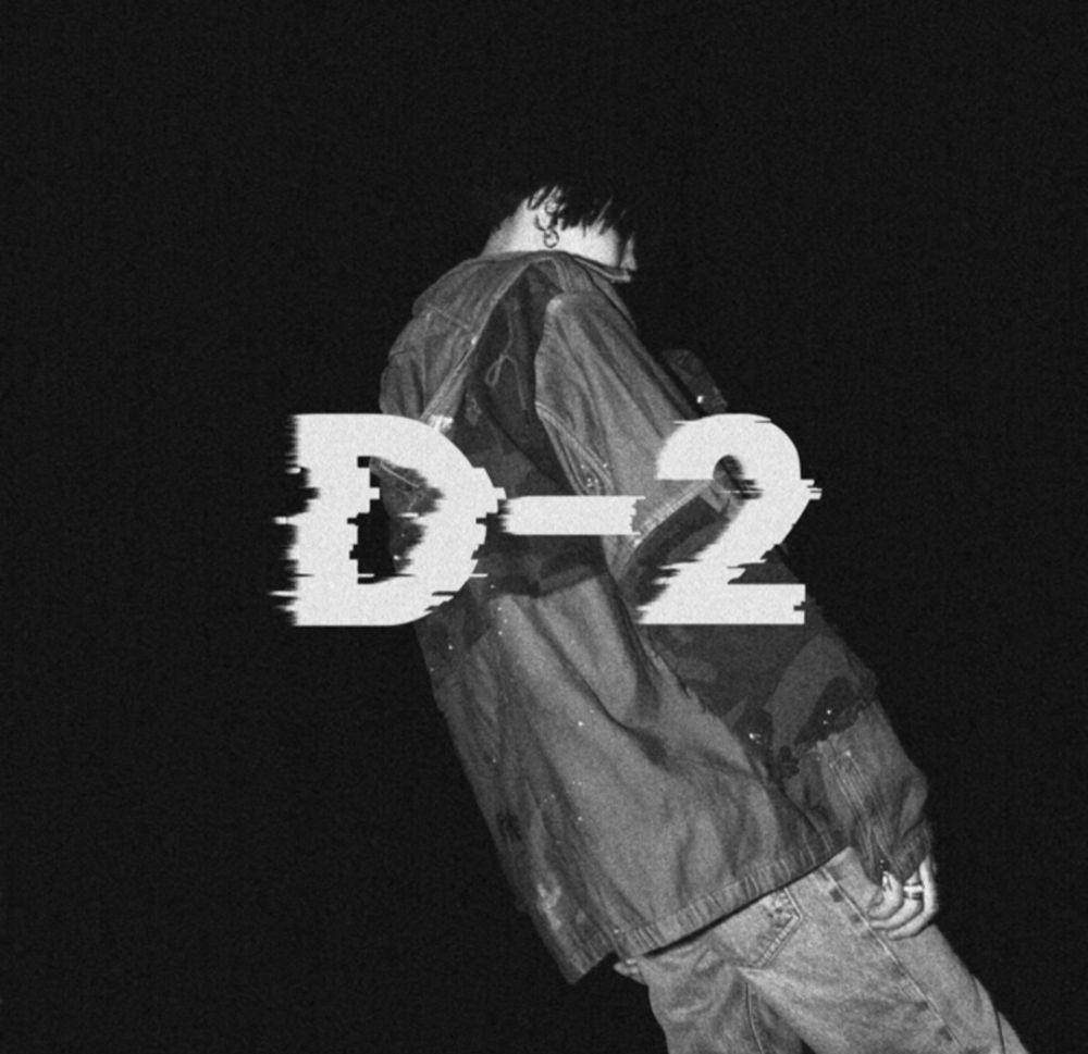 cover mixtape D-2 (youtube.com/SUGA)