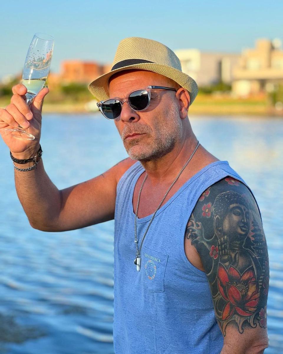 Bruce Willis (instagram.com/doubledebruce)
