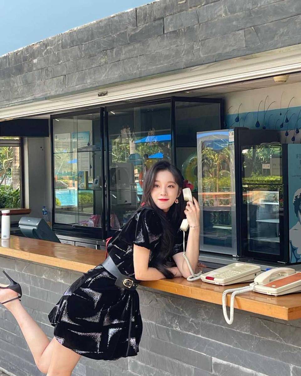 Yuqi (G)-IDLE (instagram.com/yuqisong.923)