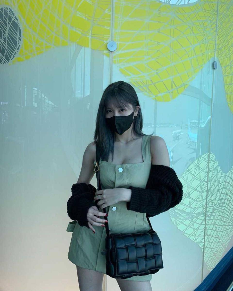 Momo TWICE (instagram.com/twicetagram)