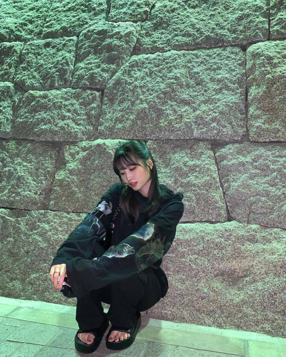Momo TWICE (instagram.com/momo)