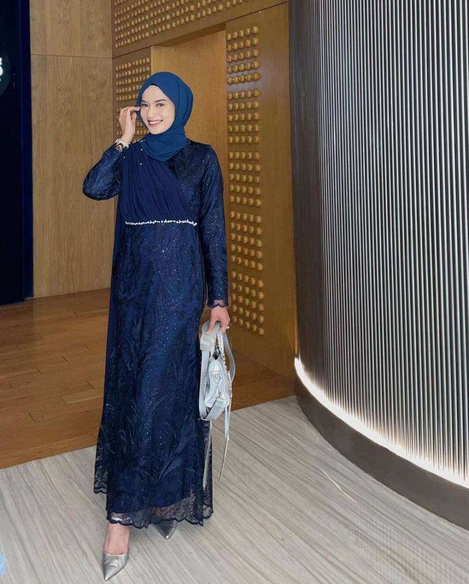 OOTD brokat. (instagram.com/nadyabellaaa)