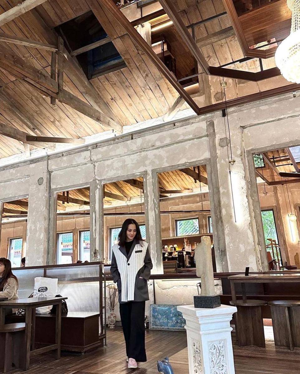 momen Ririn Ekawati dan keluarga liburan di Korea Selatan (instagram.com/ririnekawati)