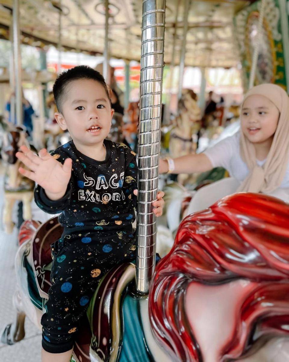 potret keluarga Oki Setiana Dewi (instagram.com/okisetianadewi)