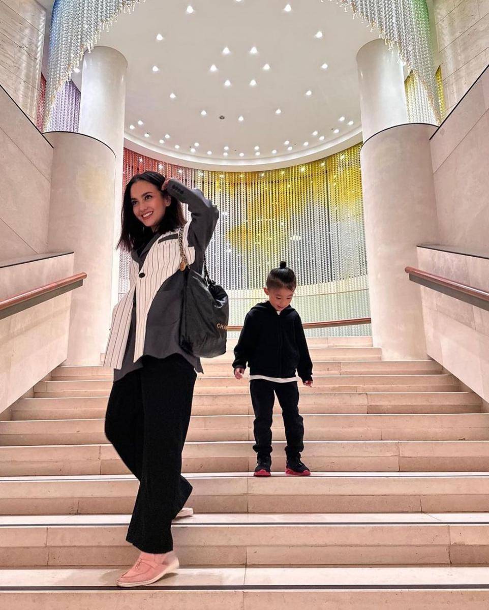 momen Ririn Ekawati dan keluarga liburan di Korea Selatan (instagram.com/ririnekawati)