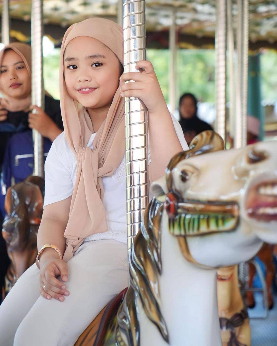 potret keluarga Oki Setiana Dewi (instagram.com/okisetianadewi)