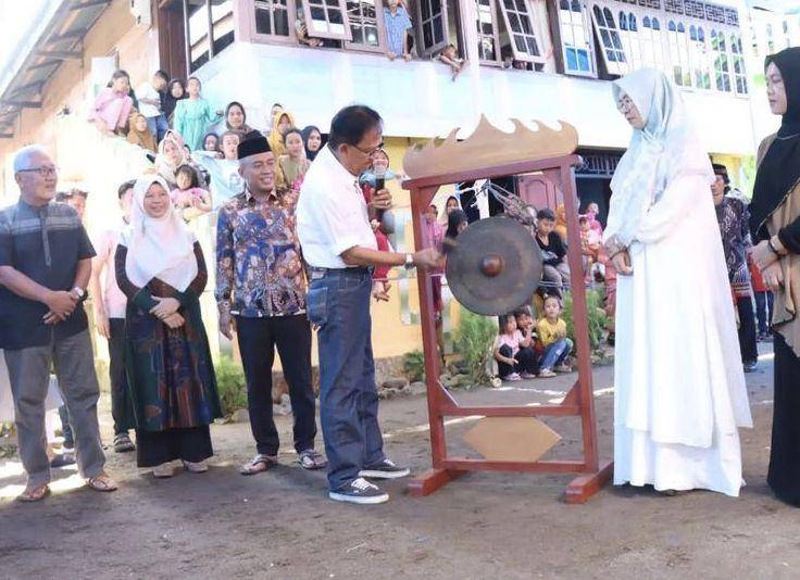 Pembukaan Ngawol Mincak 2023 oleh Bupati Pesisir Barat. (IDN Times/Istimewa)
