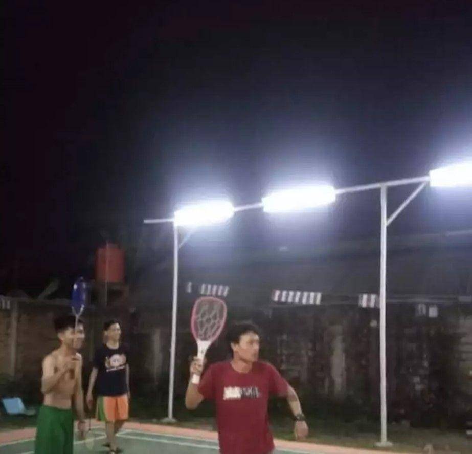 potret kocak kalau di-zoom (twitter.com/txtdarigajelas)