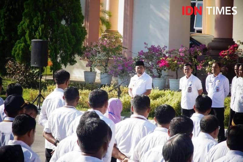 Bupati PPU H. Hamdam berikan arahan agar ASN dan THL tidak terlibat politik praktis (IDN Times/Ervan)