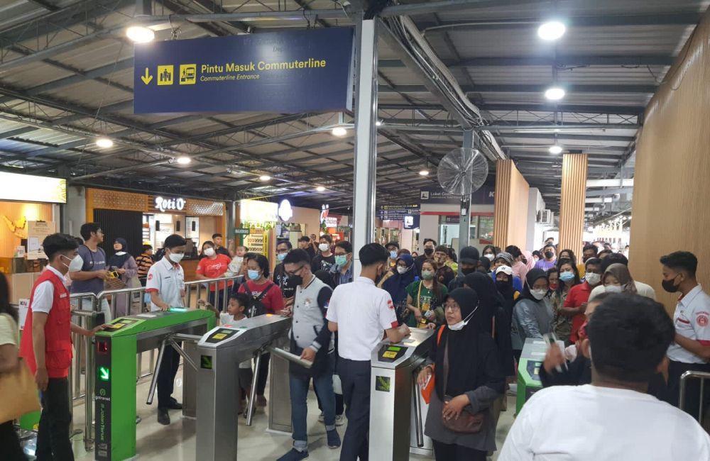 Libur Lebaran, KAI Commuter Angkut Ratusan Ribu Orang di Jogja-Solo