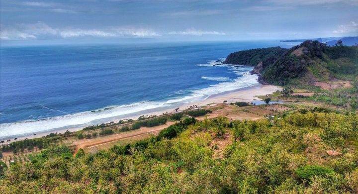 10 Rekomendasi Wisata Pantai di Malang, Cocok buat Liburanmu!