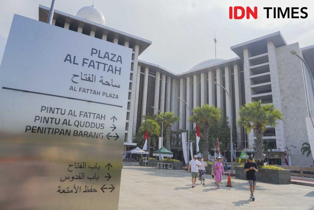 Kemenag: Tidak Ada Larangan Gunakan Pengeras Suara di Masjid