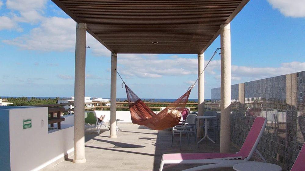 ilustrasi hammock di rooftop (youtube.com/Ocean Breeze Akumal)