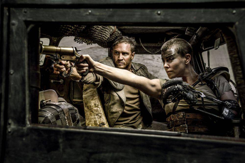 Tom Hardy dan Charlize Theron di film Mad Max: Fury Road (dok. Village Roadshow Pictures/Mad Max: Fury Road)