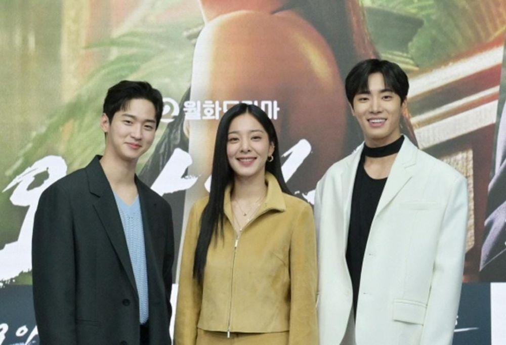 9 Proyek Terbaru Pemain Drakor Oasis, Jang Dong Yoon Laris Manis
