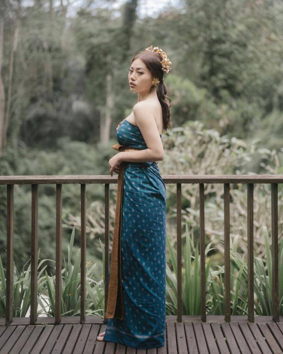 OOTD berkelas ala Wendy Walters (instagram.com/wendywalters)