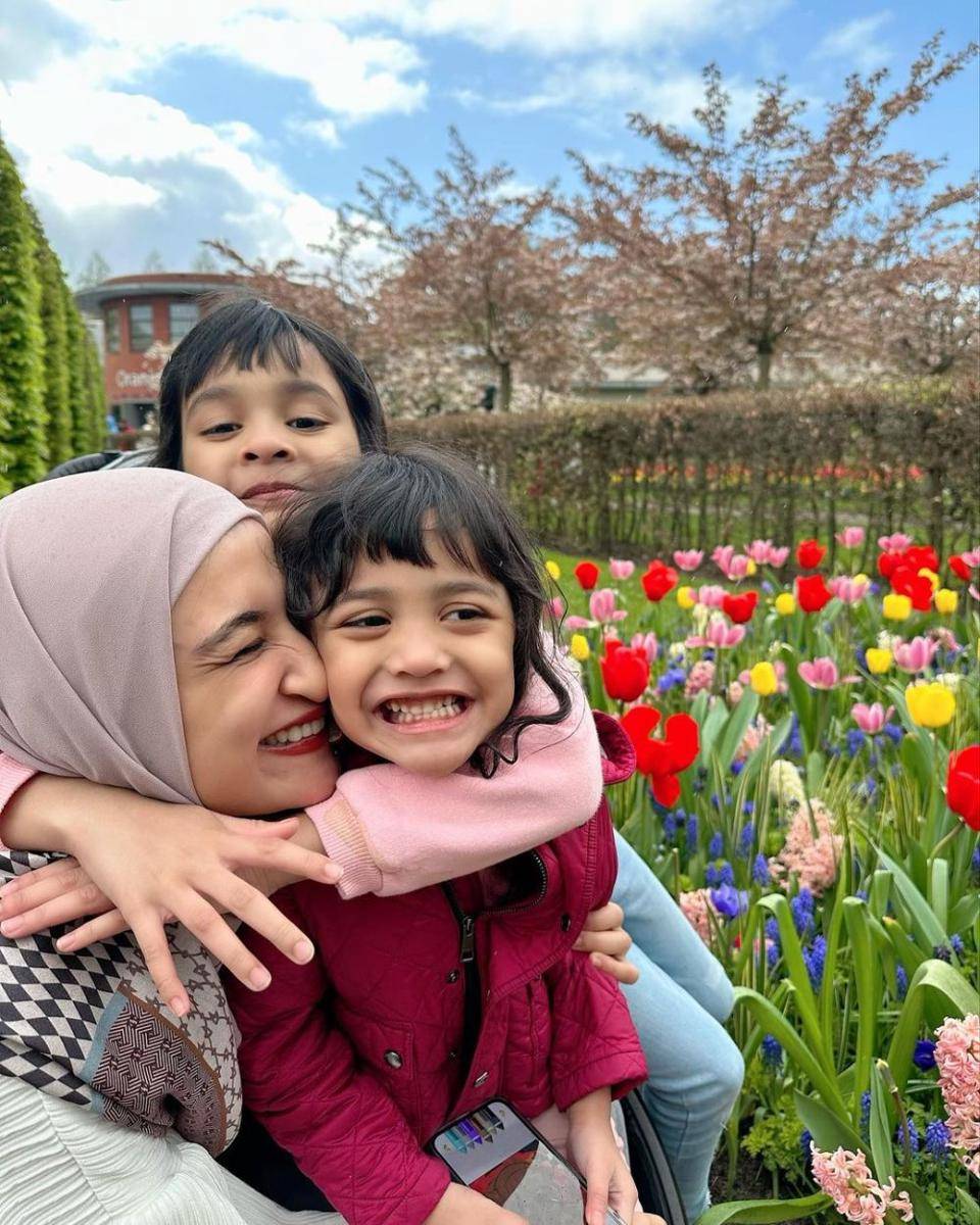 potret Shireen Sungkar dan kedua buah hati (instagram.com/shireensungkar)