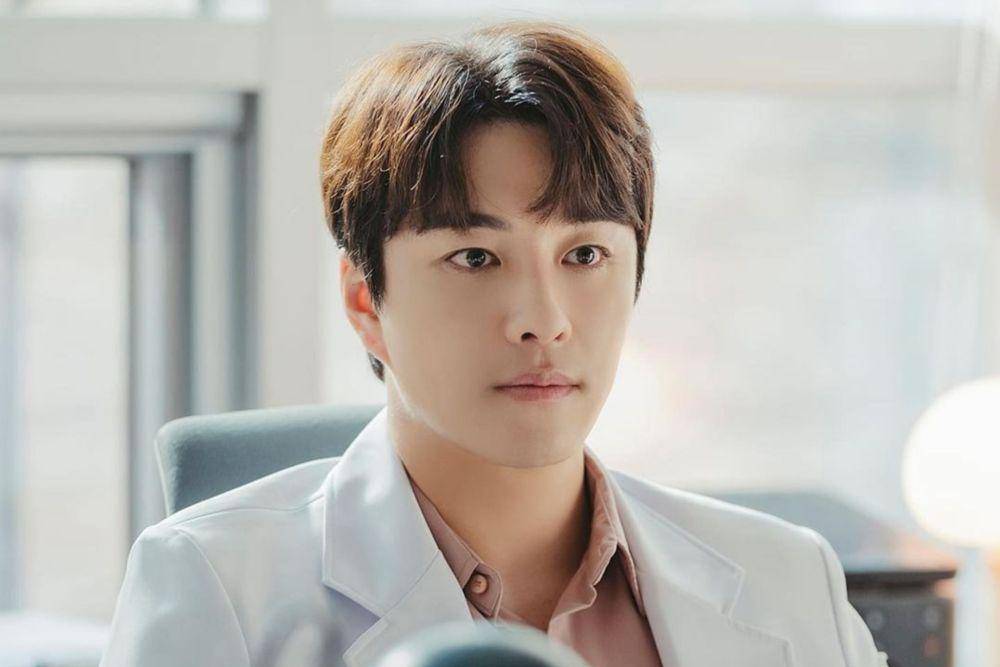 Potret Min Woo Hyuk di Doctor Cha (instagram.com/min)