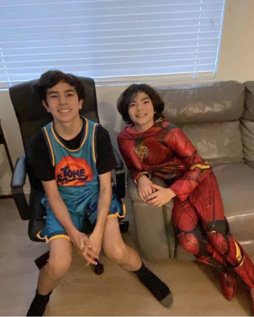 potret Ian Loh dan kakaknya, Ethan Loh (instagram.com/the_loh_boys)