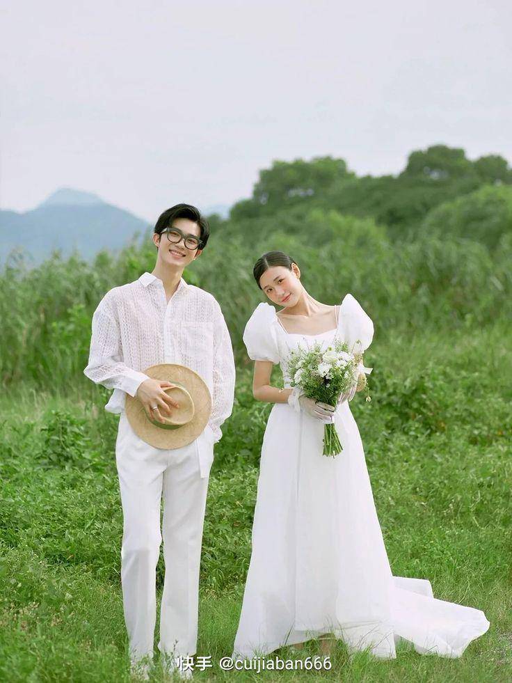 rekomendasi OOTD couple (pinterest.com/fukase7181221)