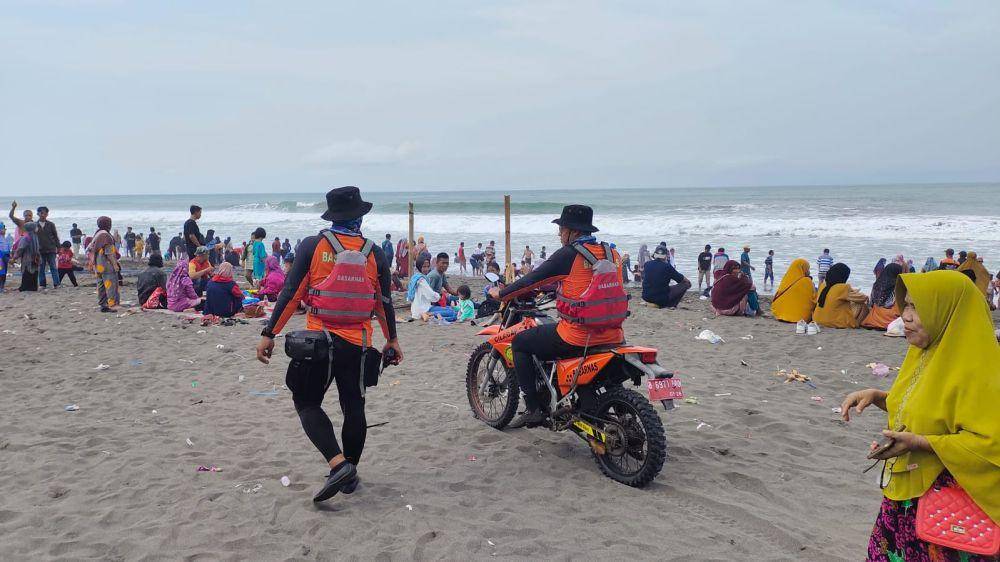 Tim SAR Cilacap juga naik trail untuk melacak tiga wisatawan yang hilang di laut selatan Kebumen. (IDN Times/Dok Humas Basarnas Cilacap (