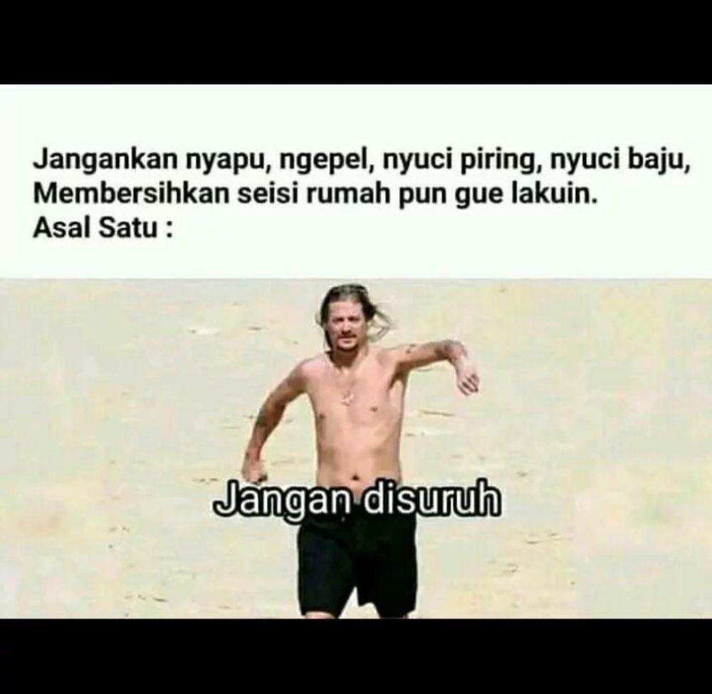 meme cowok bersih-bersih rumah (instagram.com/king_rizal16)