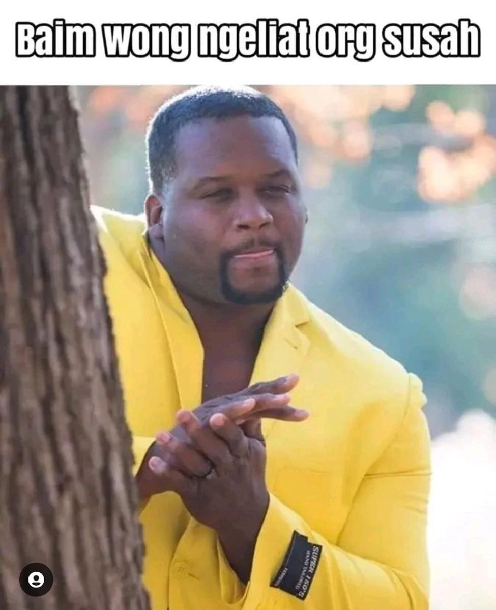 meme mengintai (instagram.com/lucusantuyyy)
