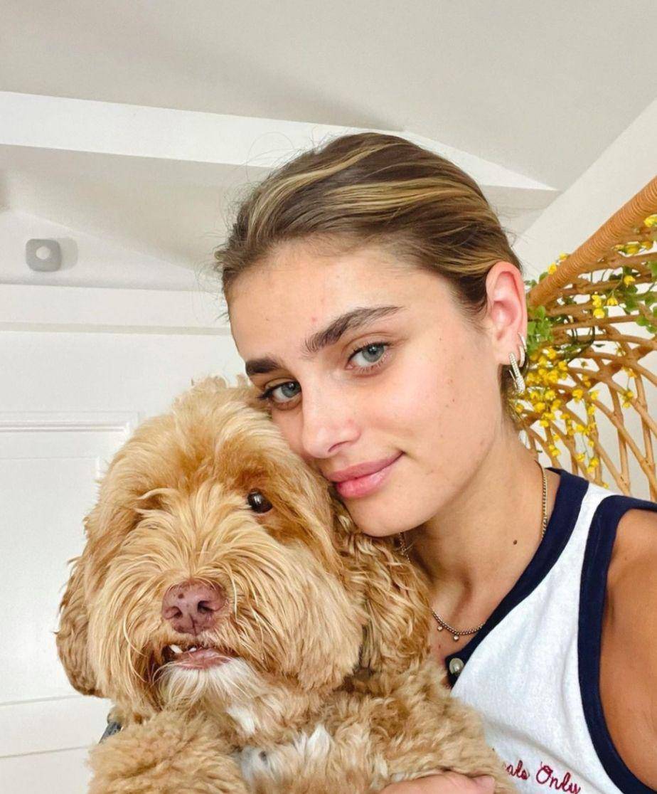 Taylor Hill (instagram.com/taylor_hill)