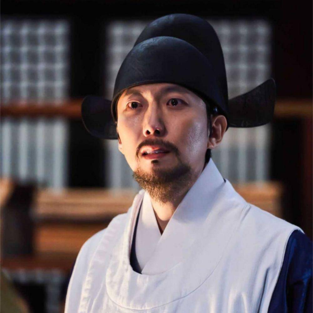 still cut Under The Queen's Umbrella (dok. tvn/Under The Queen's Umbrella)