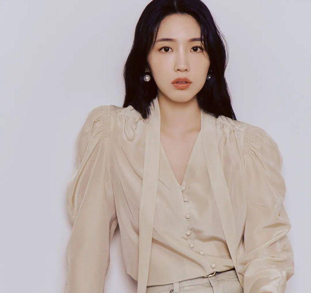 Sung Hae Eun Transit Love 2 (instagram.com/__haeppy)